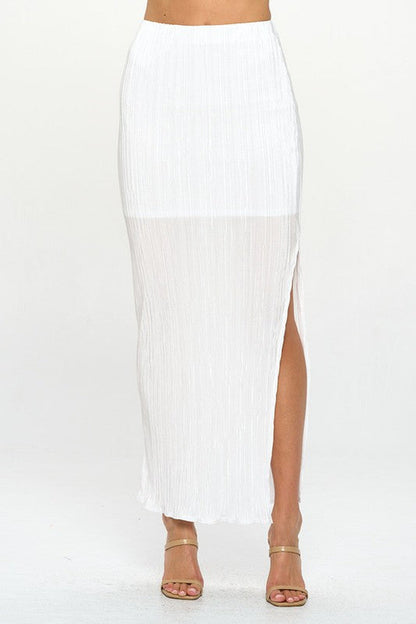 Close-up of plisse fabric and slit seam