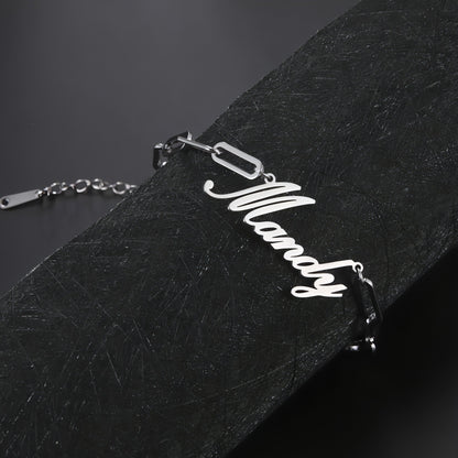 Silver modern unisex chain bracelet for everyday wear
