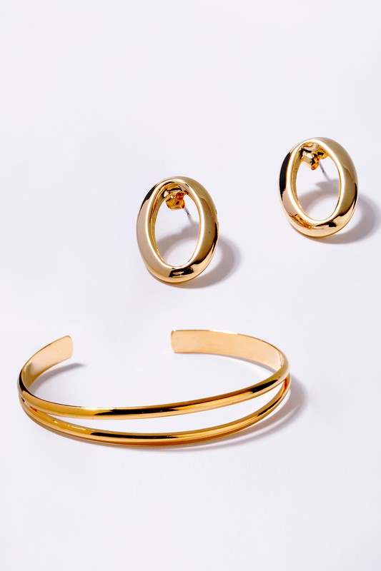 Silver-tone oval bracelet and matching earrings