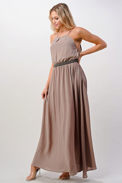 Glamorous Evening Gown with Fitted Waist and Pleats