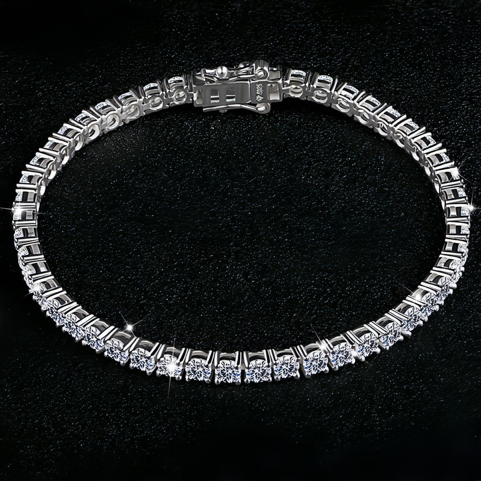 Elegant diamond-set silver bracelet in 14–20cm sizes