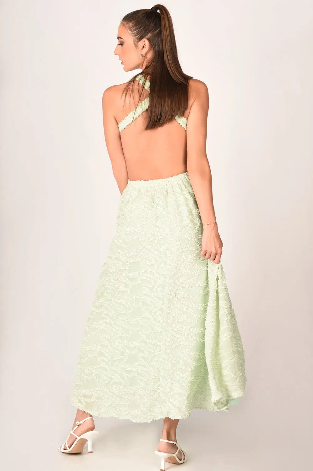 Summer-ready maxi dress perfect for beach weddings and parties