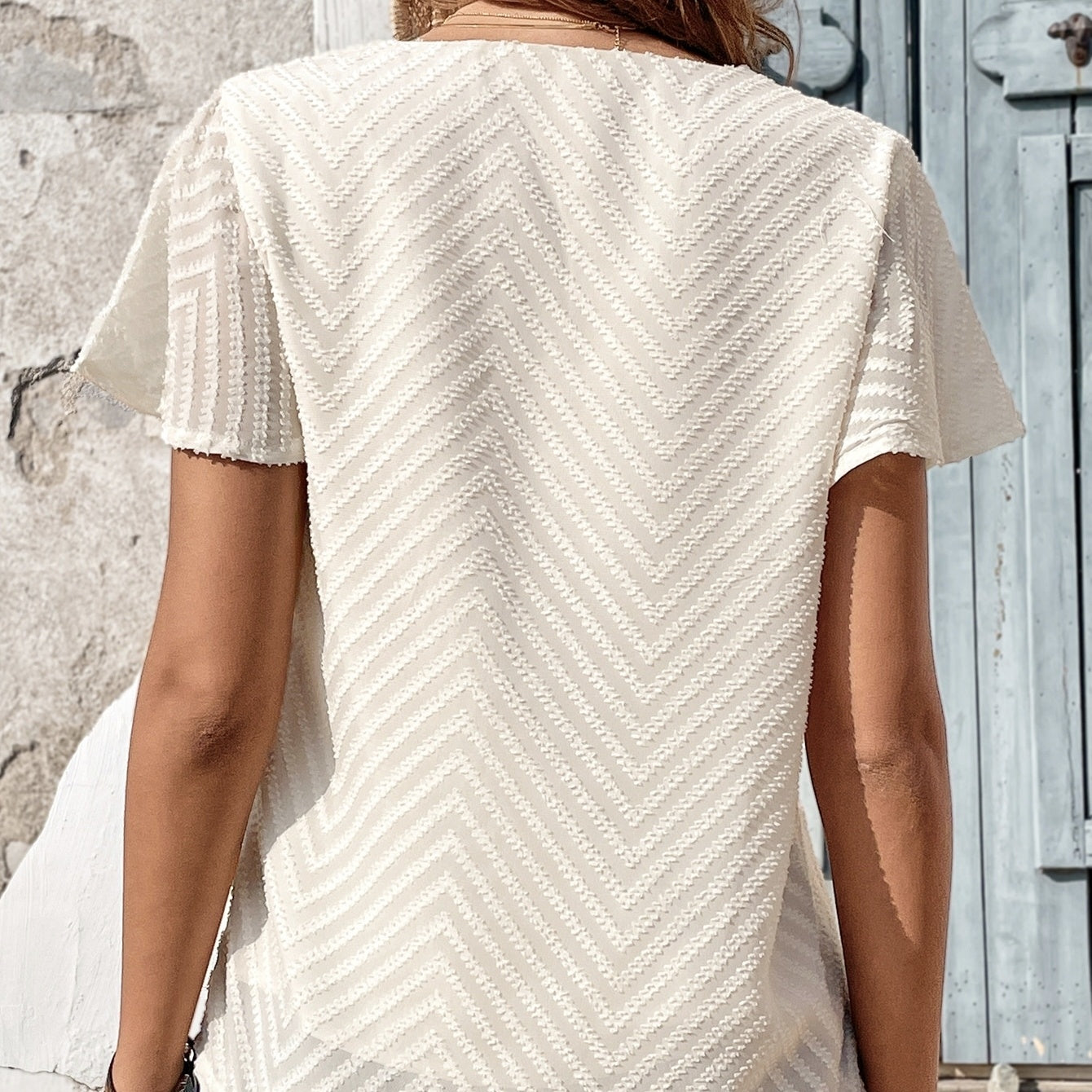 Lightweight Summer T-Shirt in Solid Color – Side Angle