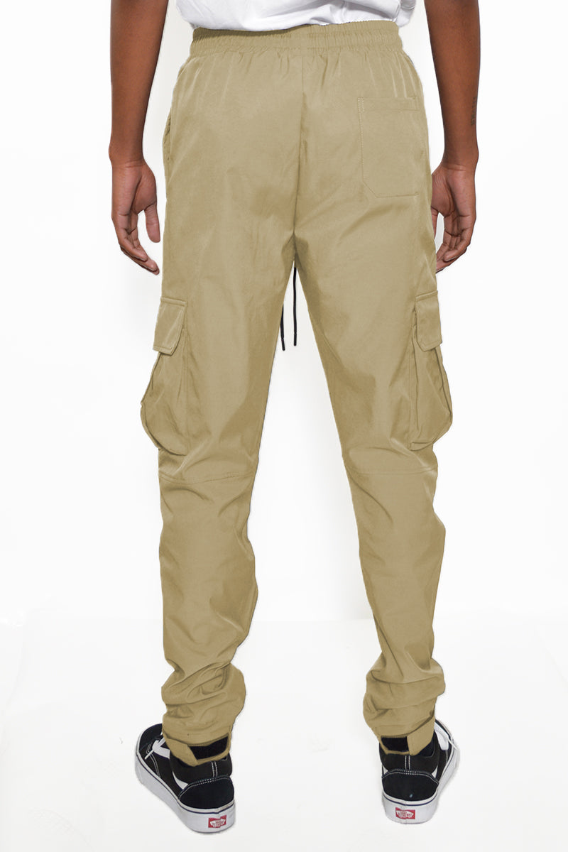 Lightweight back  cargo pants with relaxed fit and elastic waist