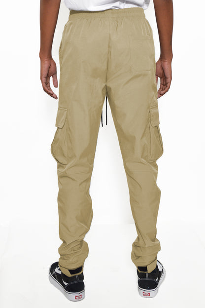 Lightweight back  cargo pants with relaxed fit and elastic waist